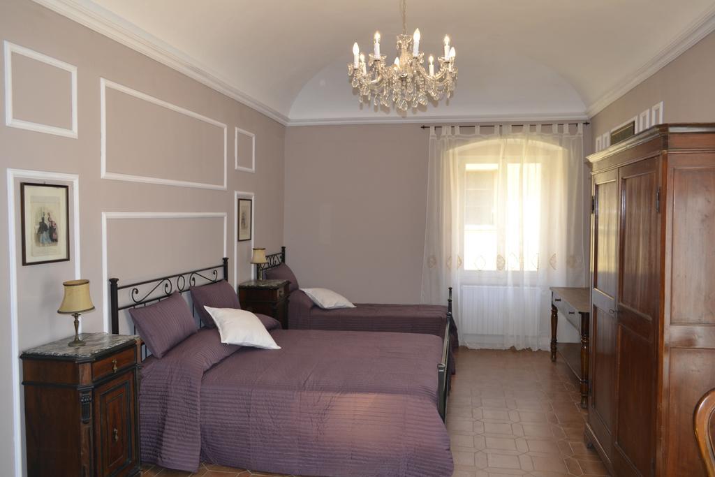 Corte Palazzo Picedi Benettini Sarzana Chambre photo