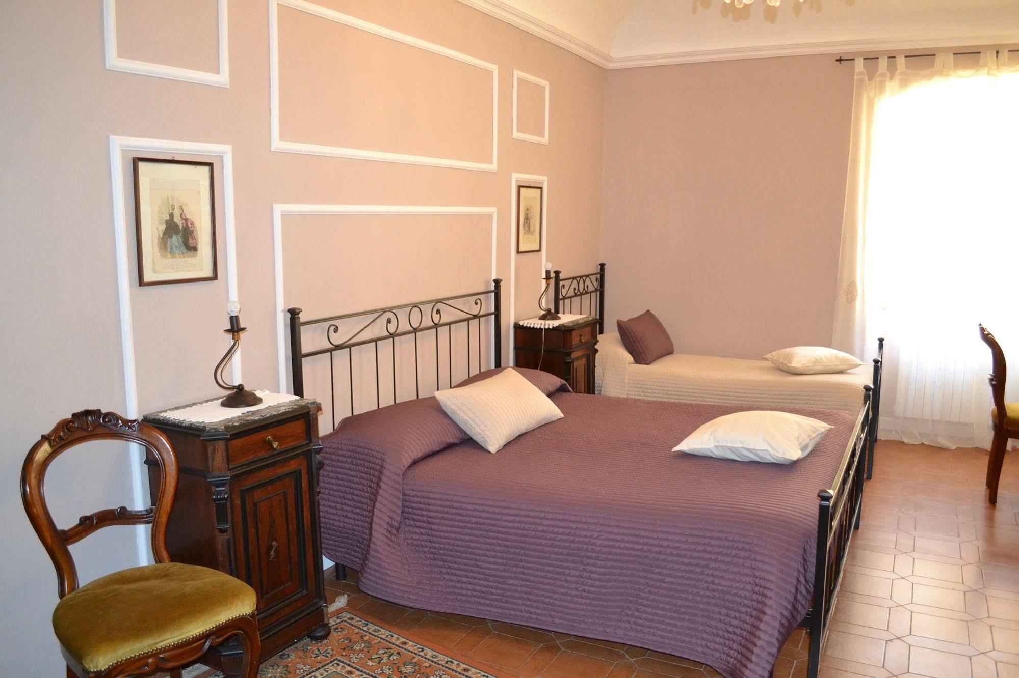 Corte Palazzo Picedi Benettini Sarzana Extérieur photo